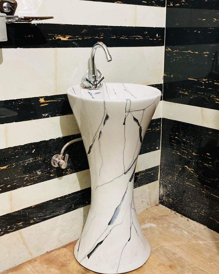Wall-mounted Sink - Modern