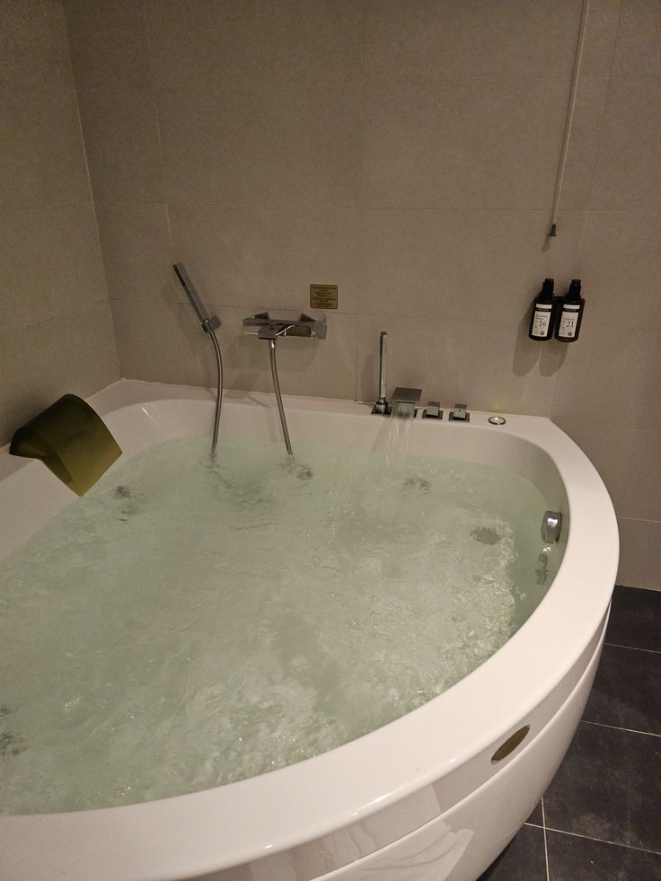 Clawfoot Bathtub - Vintage